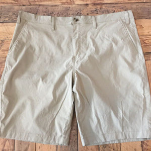 Eddie Bauer Shorts Size 42 94% Nylon 6% Spandex